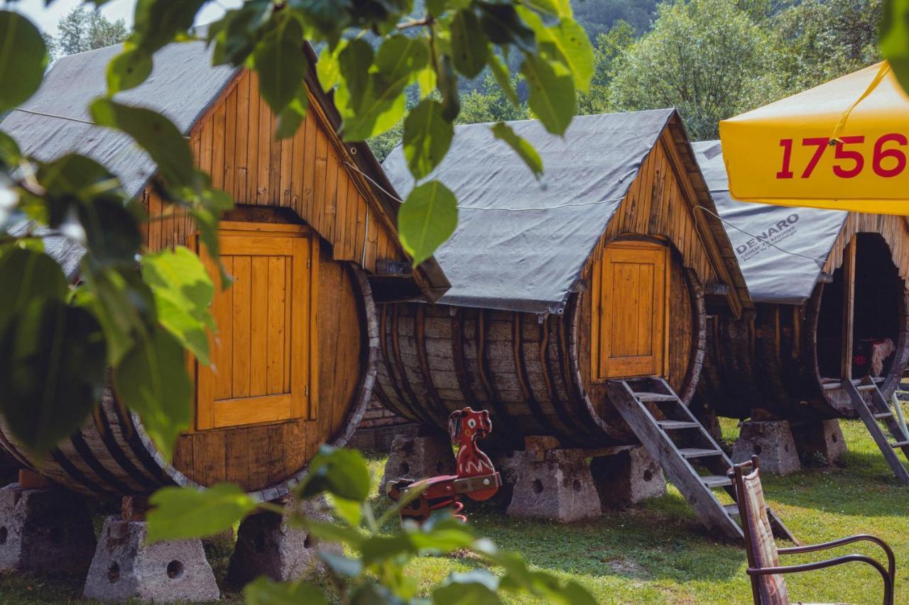 ホテル Rafting Kamp Dvije Vrbe フォチャ エクステリア 写真